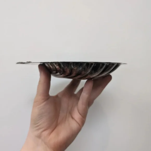 Shell dish - Picture 2 of 6